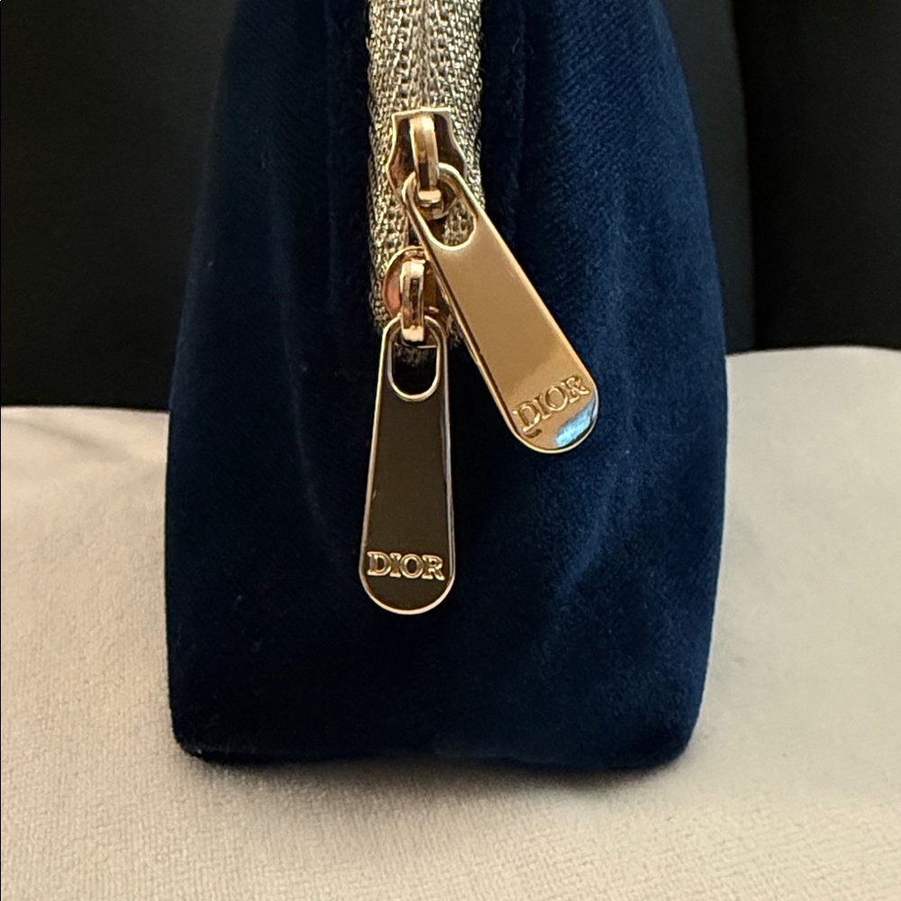Navy Blue Velvet Pouch-Makeup Bag - Picture 4 of 6